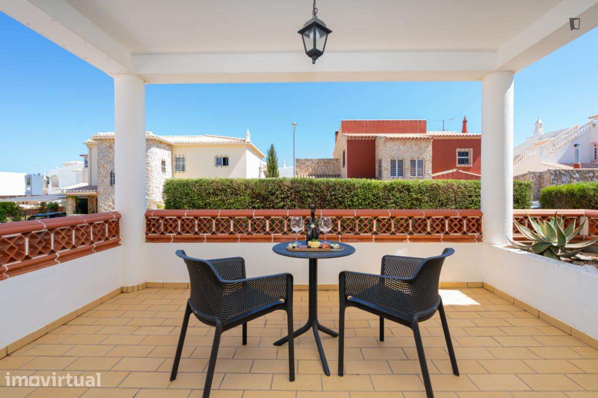 Casa com 6 quartos - localizado em Lagos - Grande imagem: 5/49