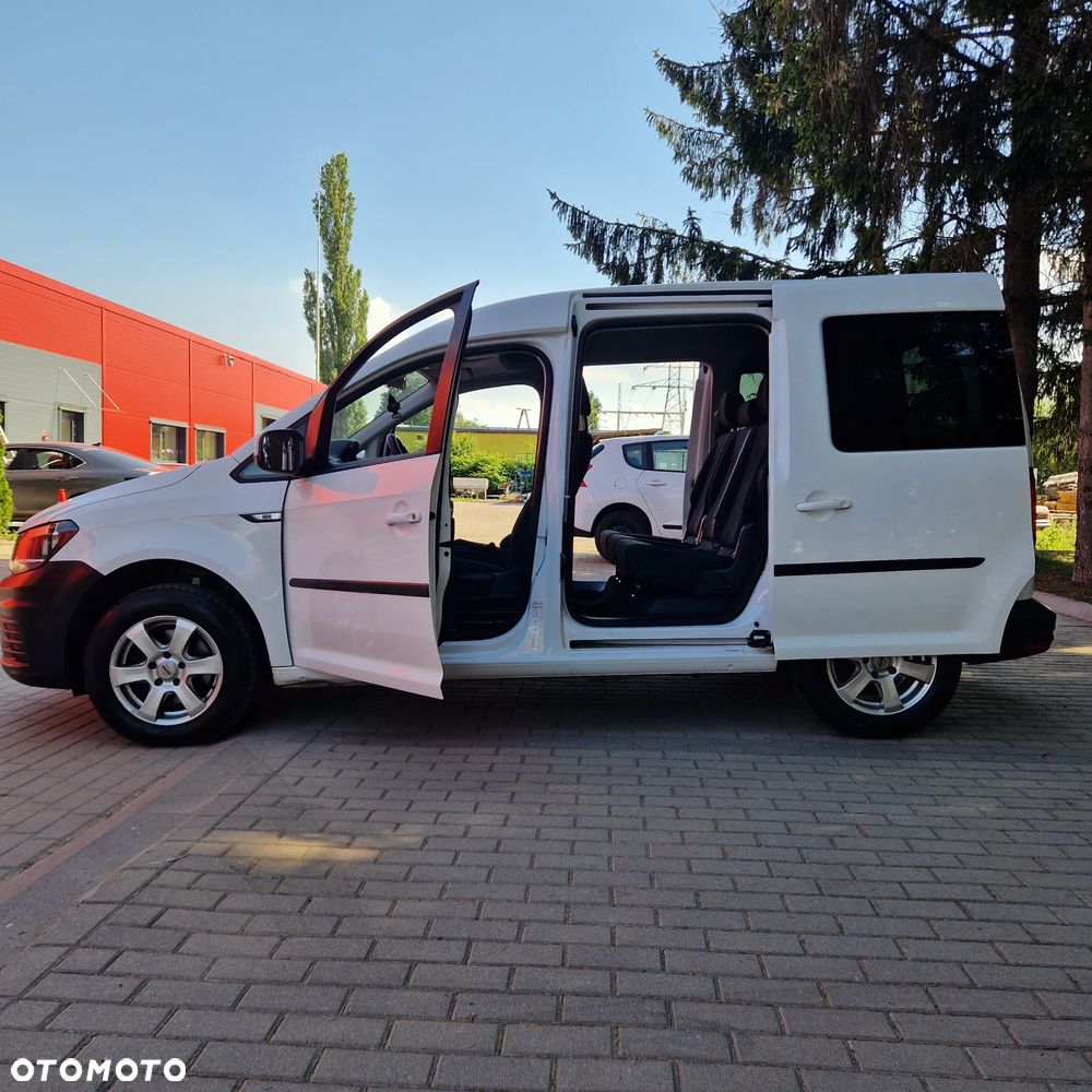Volkswagen Caddy 2.0 TDI Comfortline - 12
