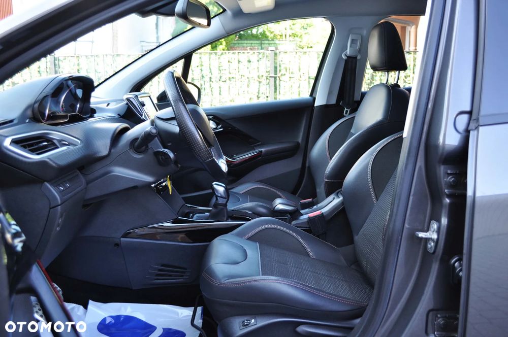 Peugeot 2008 1.5 BlueHDi GT Line S&S - 11