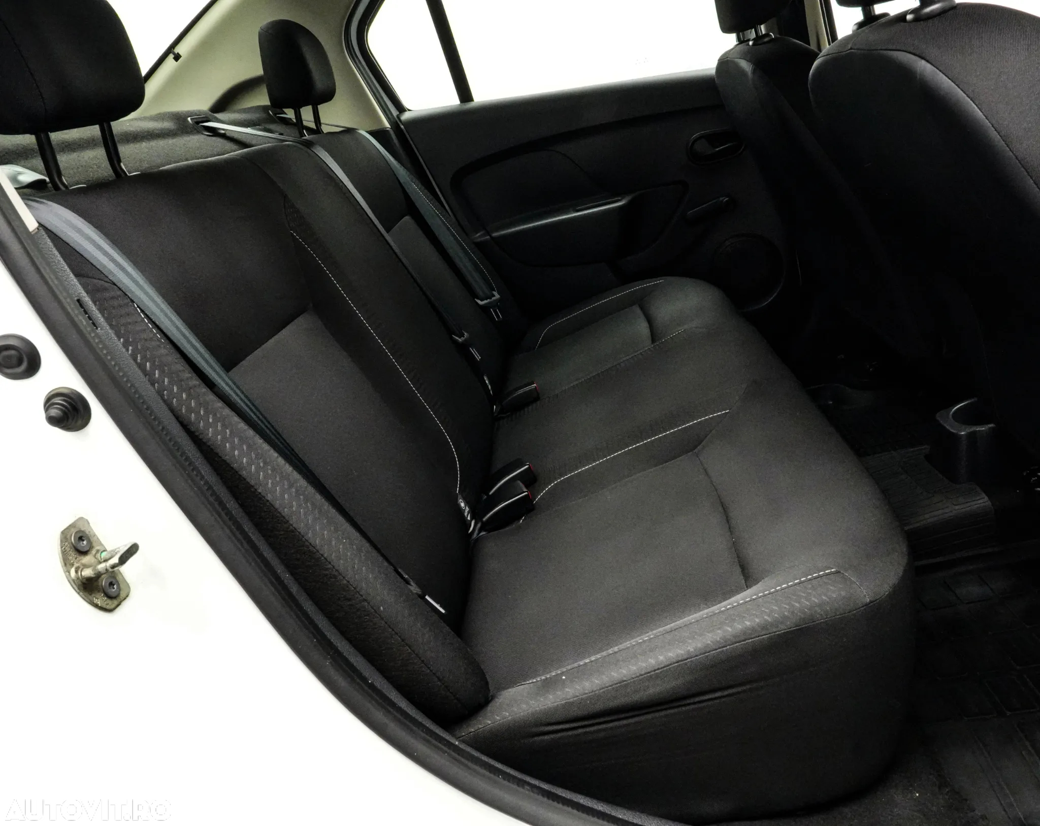 Dacia Logan 0.9 TCe Laureate - 17
