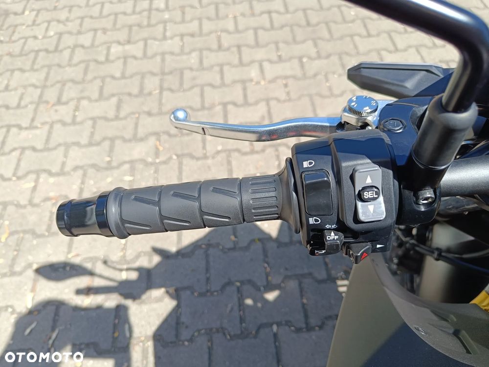 Kawasaki Z 650 - 10