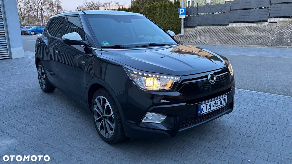 SsangYong/KGM Tivoli e-XGi 160 2WD Black+White - 30