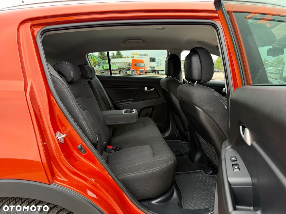 Kia Sportage 1.6 GDI Business Line M 2WD - 32