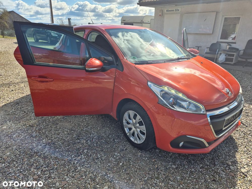 Peugeot 208 - 9