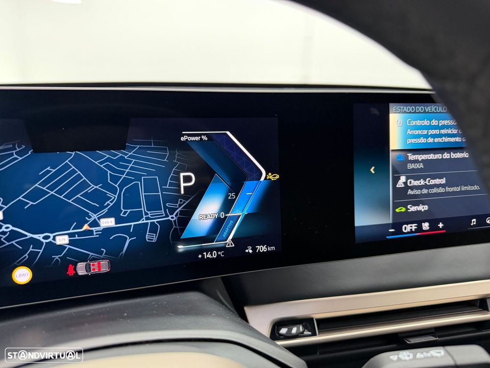BMW iX xDrive 50 Pack Desportivo - 21