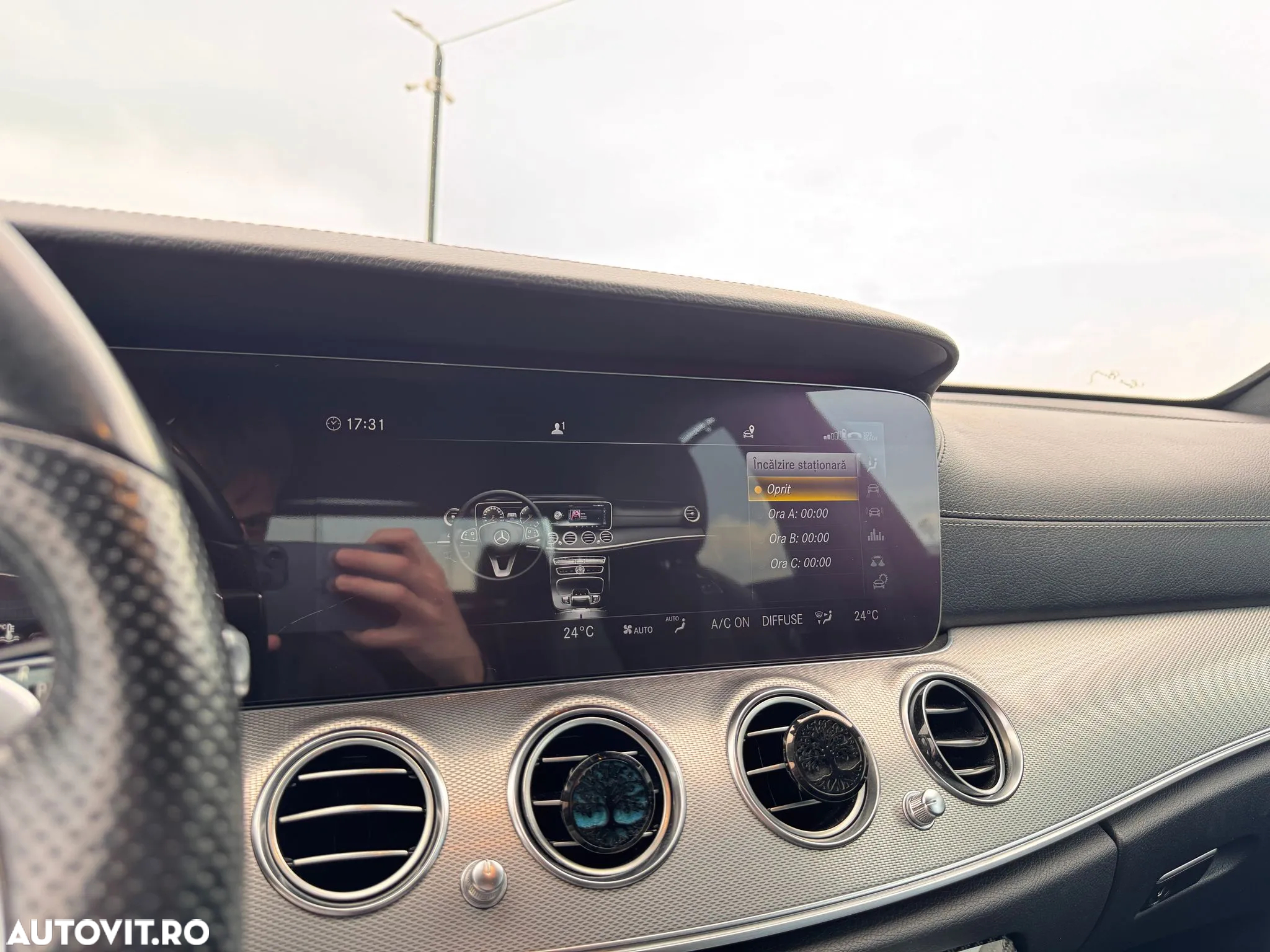 Mercedes-Benz E - 10