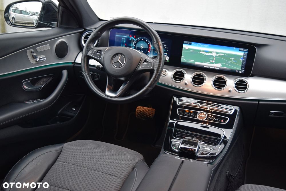 Mercedes-Benz Klasa E 200 9G-TRONIC Avantgarde - 9