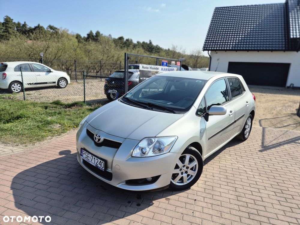 Toyota Auris - 2