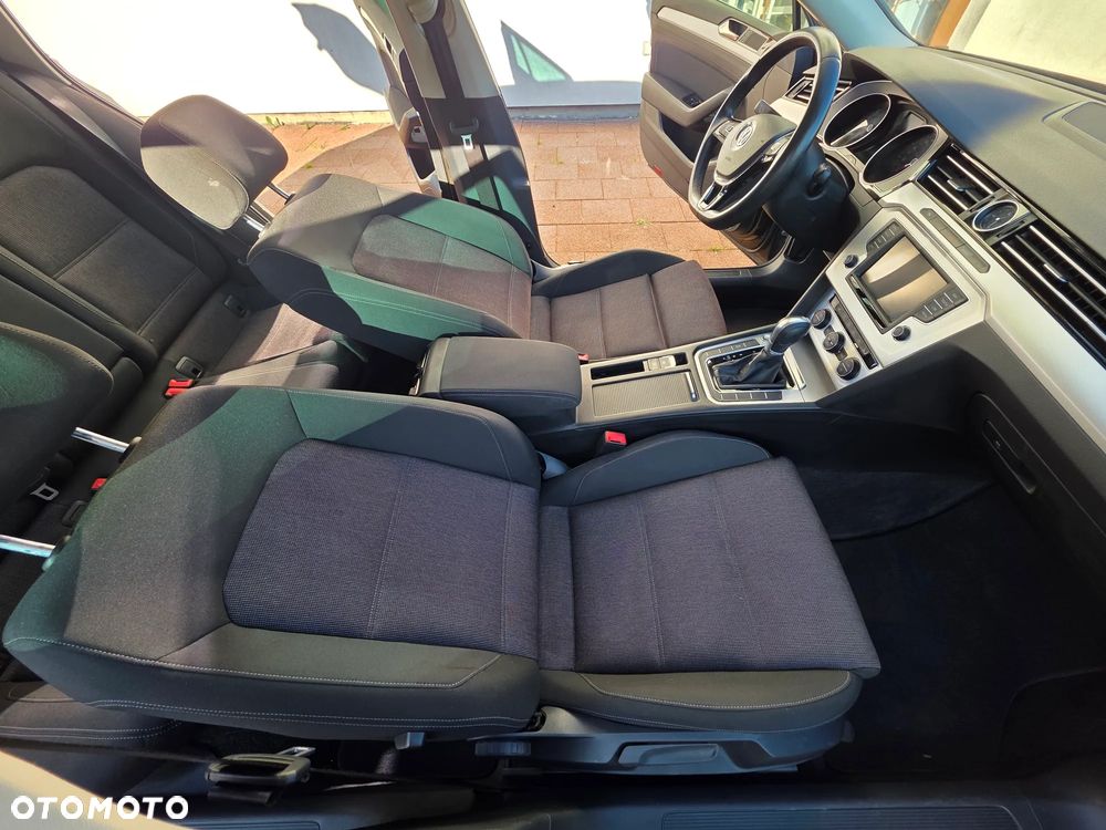 Volkswagen Passat 2.0 TDI BMT Comfortline DSG7 - 13