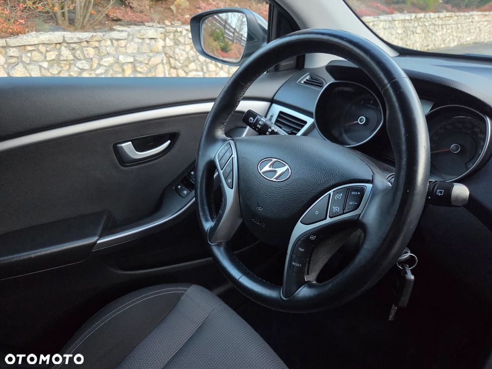 Hyundai i30 Kombi 1.6 GDi DCT Premium - 19