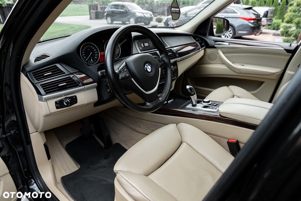 BMW X5 xDrive30d - 17