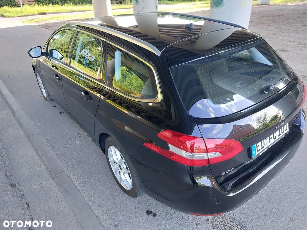 Peugeot 308 BlueHDi 130 EAT8 Black Edition - 11