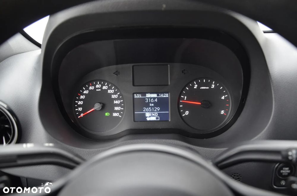 Mercedes-Benz Sprinter - 8