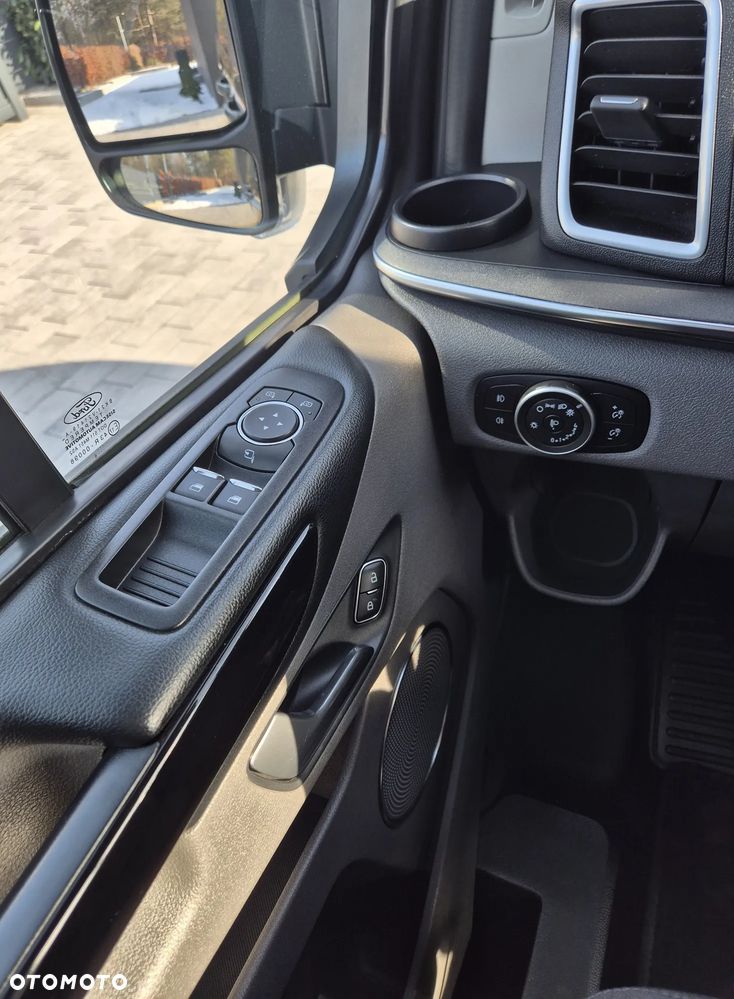 Ford Tourneo Custom 2.0 EcoBlue L1 Titanium SelectShift - 12