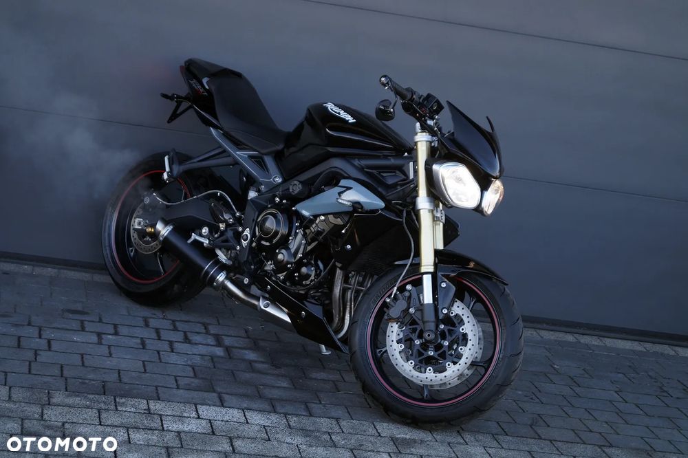 Triumph Street Triple - 1