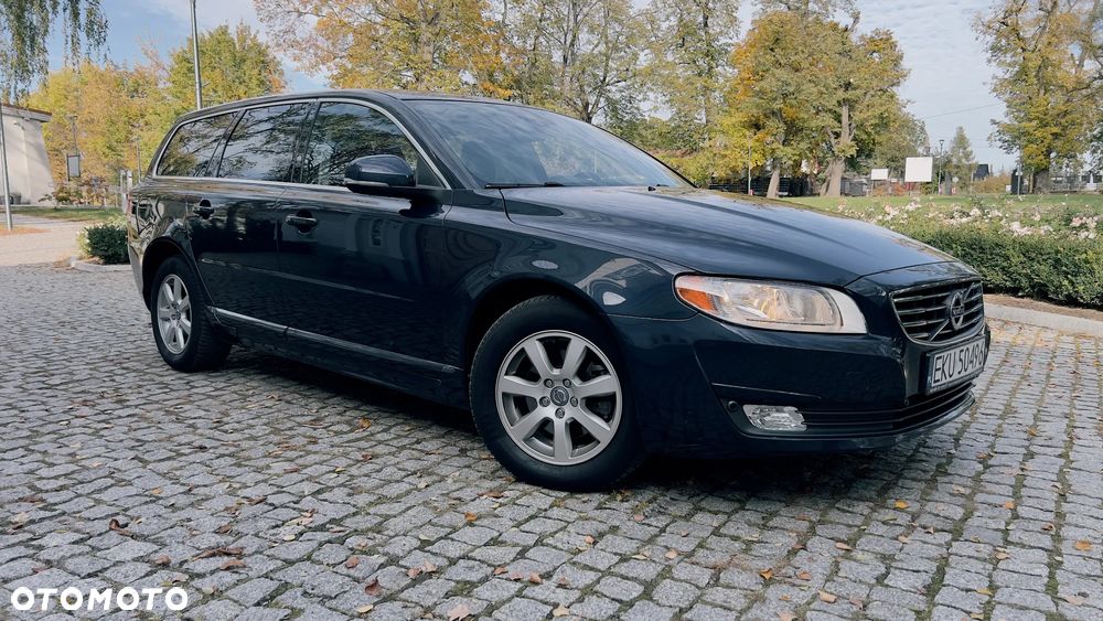 Volvo V70 2014 photo 2