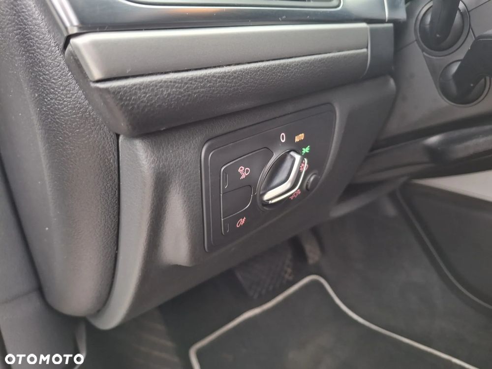 Audi A6 Avant 2.0 TDI Ultra S tronic - 12