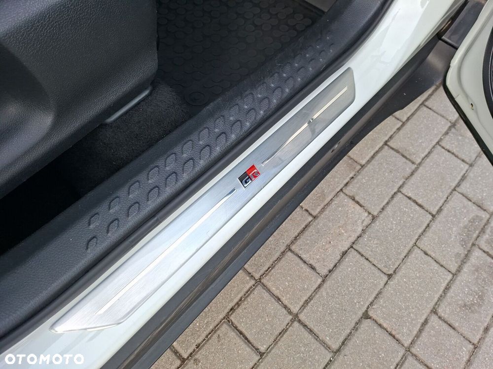 Toyota C-HR 1.8 Hybrid GPF GR Sport - 32