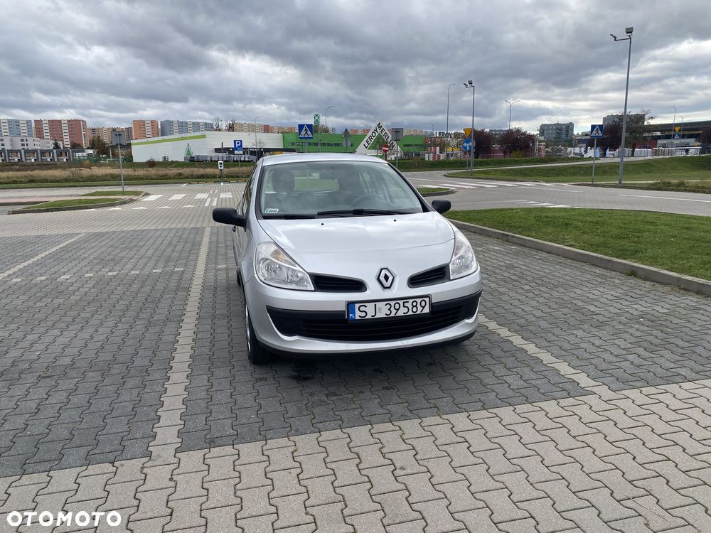 Renault Clio - 9