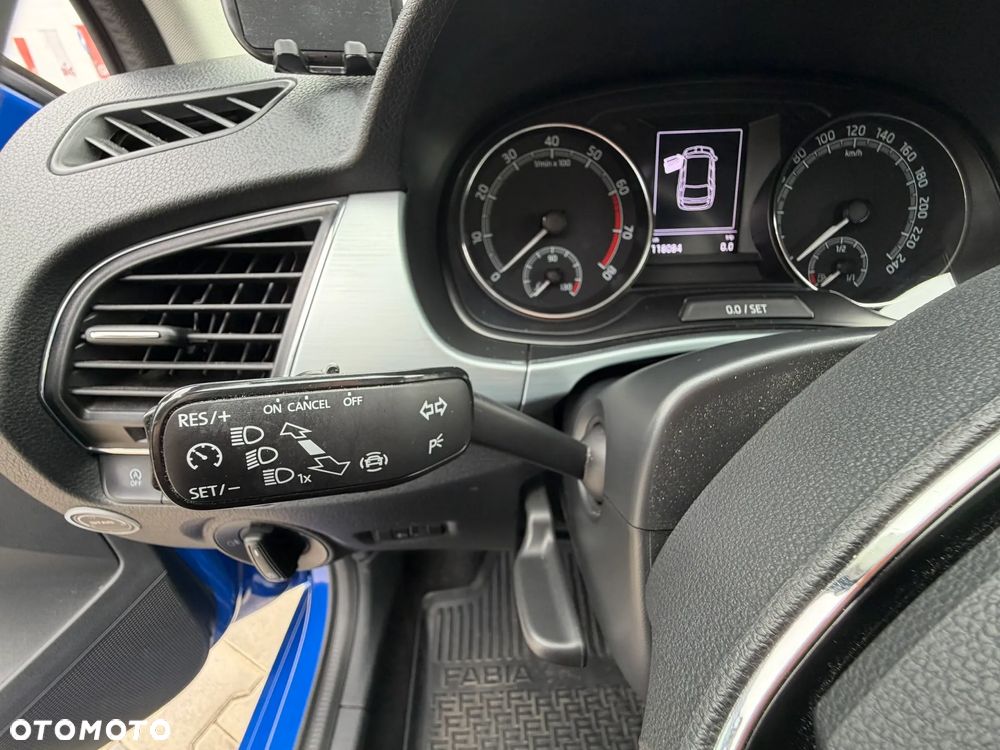 Skoda Fabia 1.0 Ambition - 13
