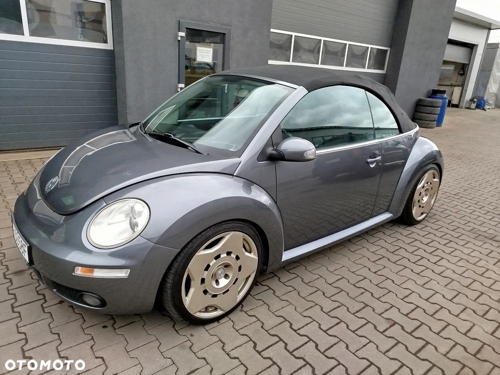 Volkswagen New Beetle - 9