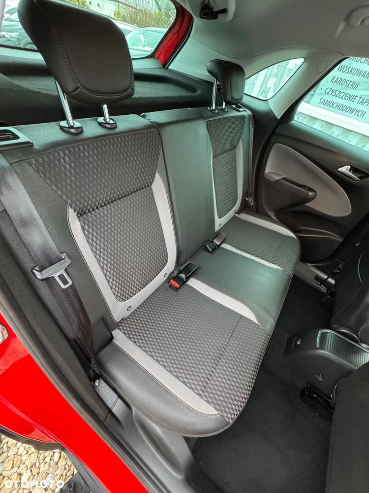 Opel Crossland X - 14