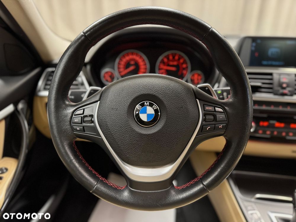BMW Seria 3 320i xDrive Sport Line Sport - 14