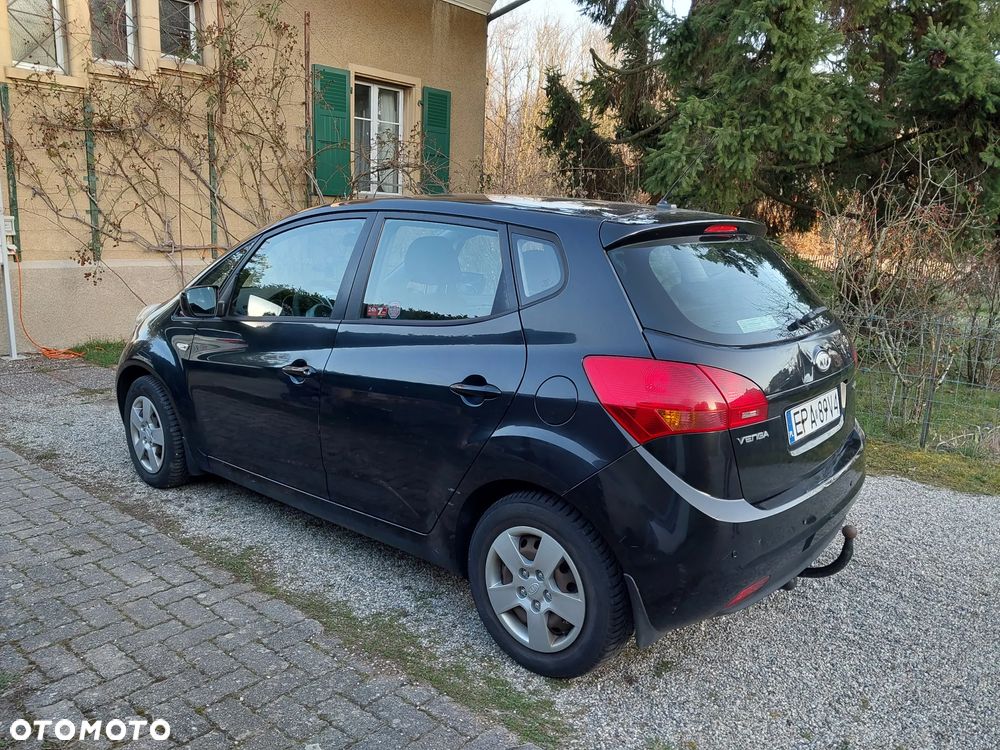 Kia Venga 1.4 CRDi S - 2