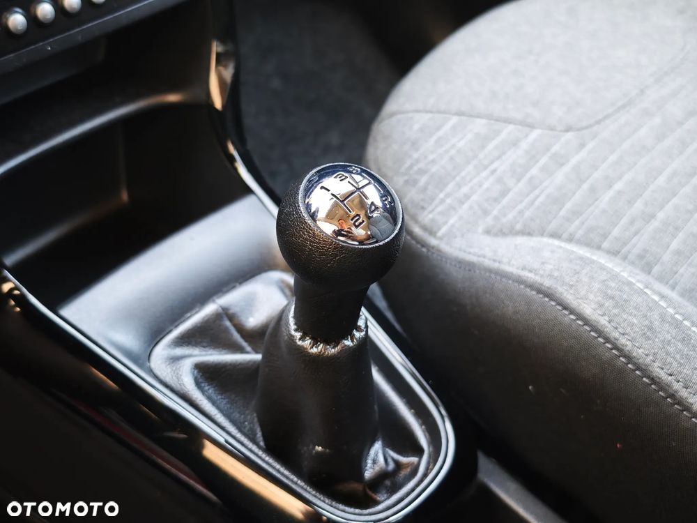 Citroën C3 1.2 PureTech Selection - 24
