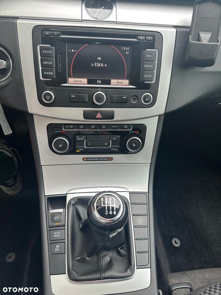 Volkswagen Passat Variant 2.0 TDI BlueMotion Technology Comfortline - 31