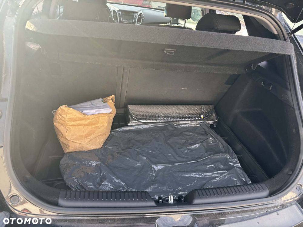 Hyundai i30 1.4 Classic + - 15