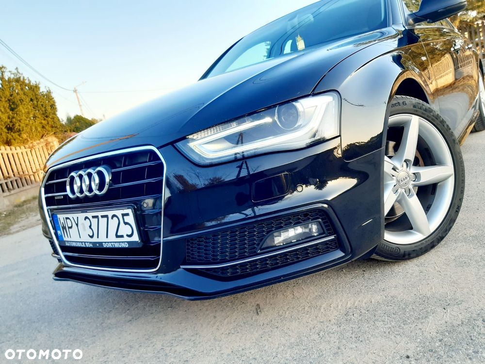 Audi A4 Limousine - 3