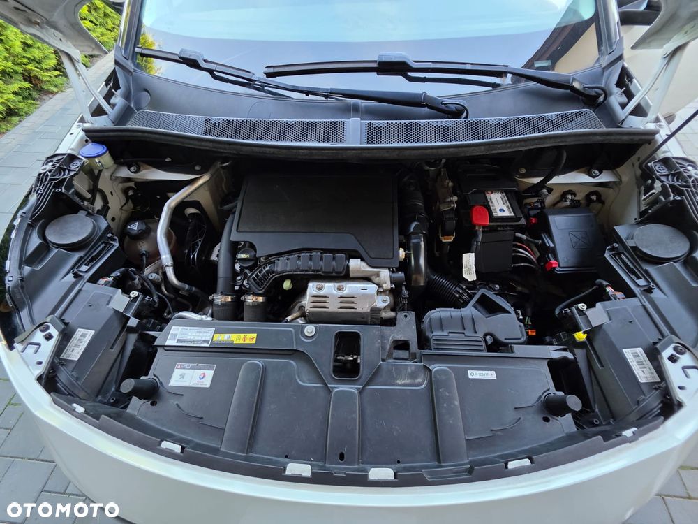 Peugeot 5008 - 41