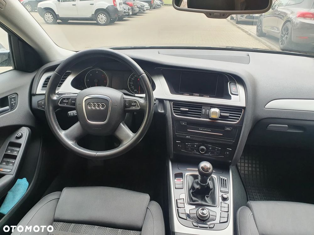 Audi A4 Avant - 6