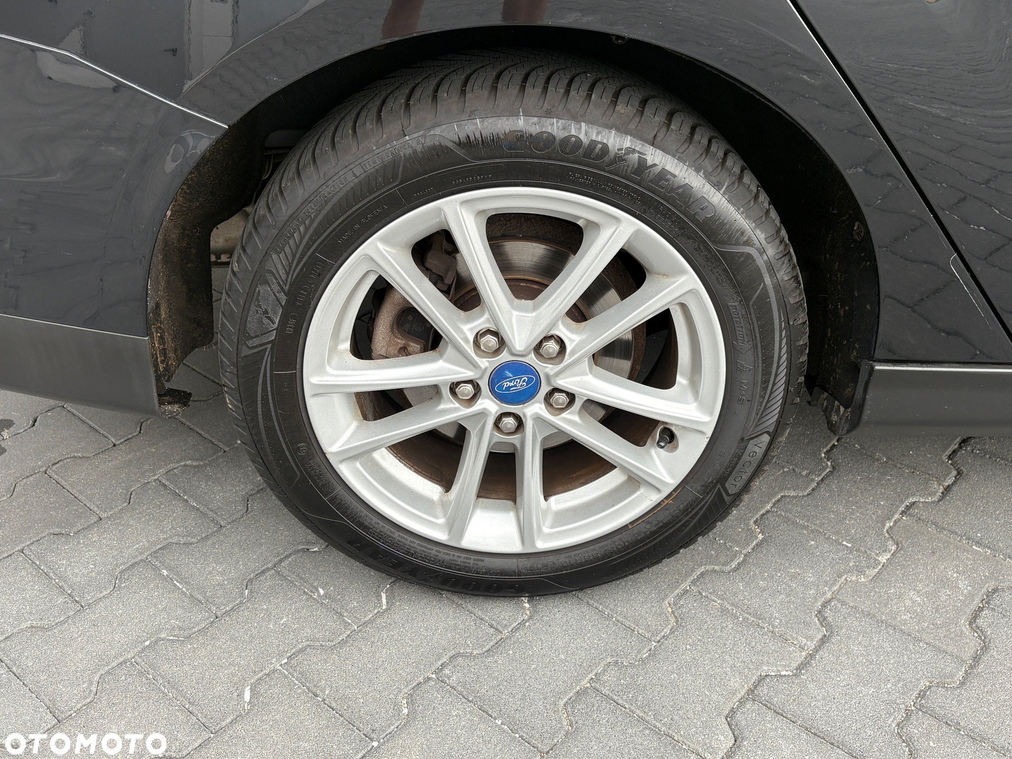 Ford Focus 1.6 FF Ambiente - 29