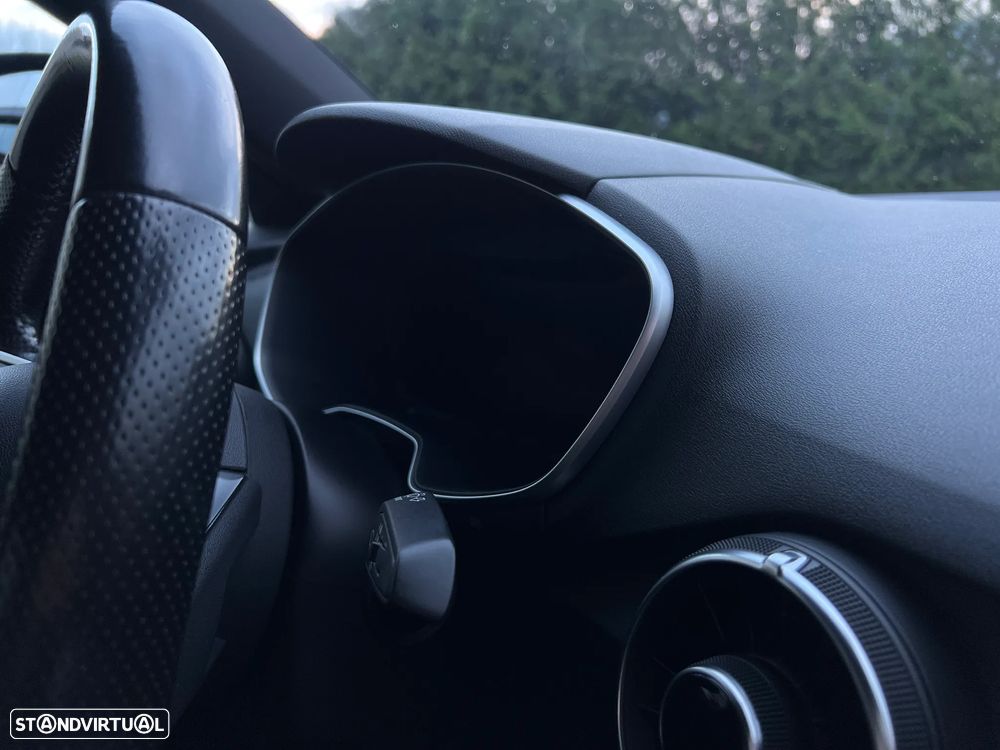 Audi TT Coupé 2.0 TDI S-line - 42