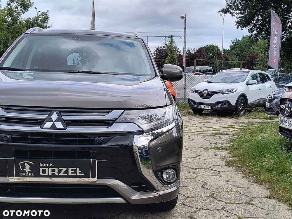 Mitsubishi Outlander - 30