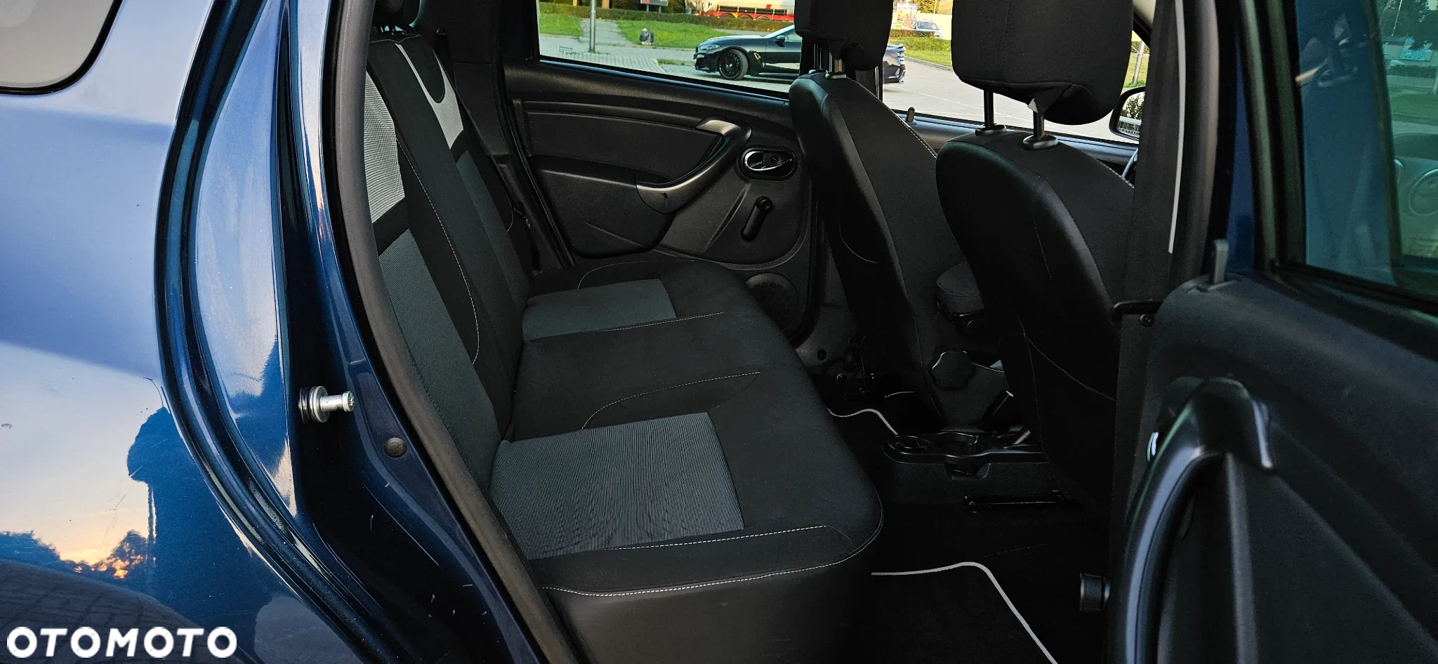 Dacia Duster 1.6 SCe Access S&S - 9