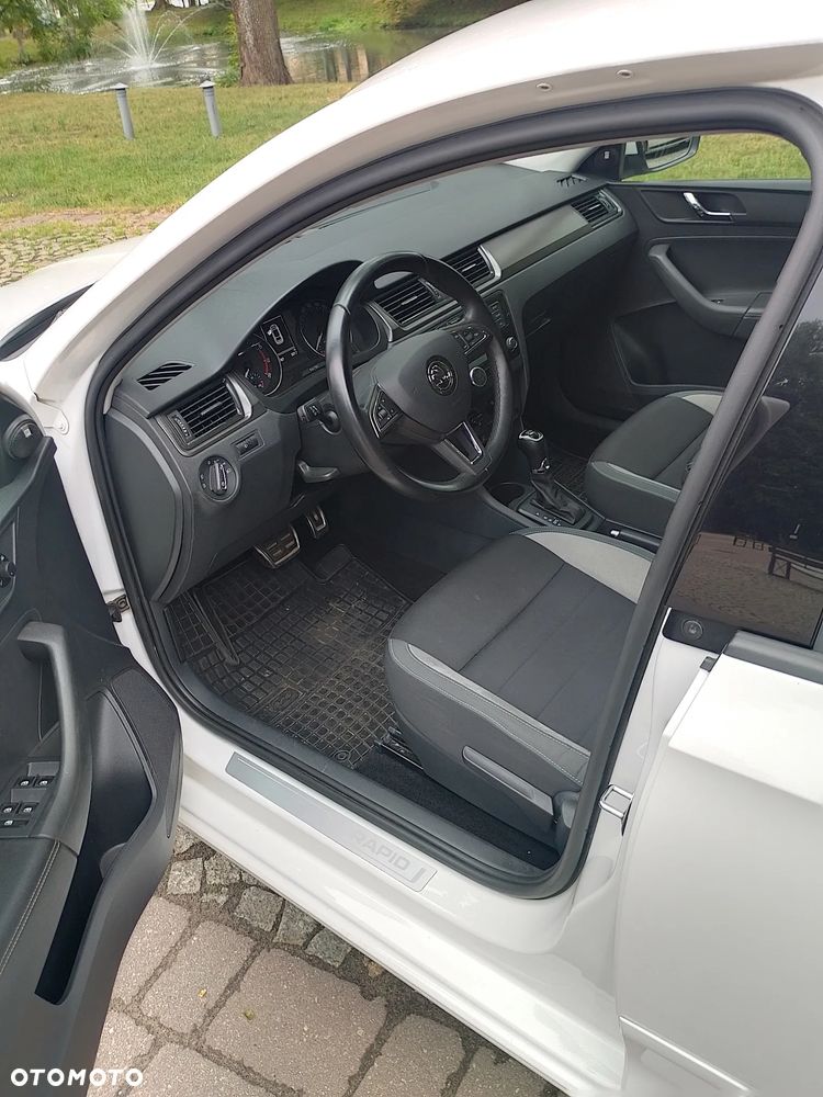 Skoda RAPID 1.4 TSI Ambition DSG - 14