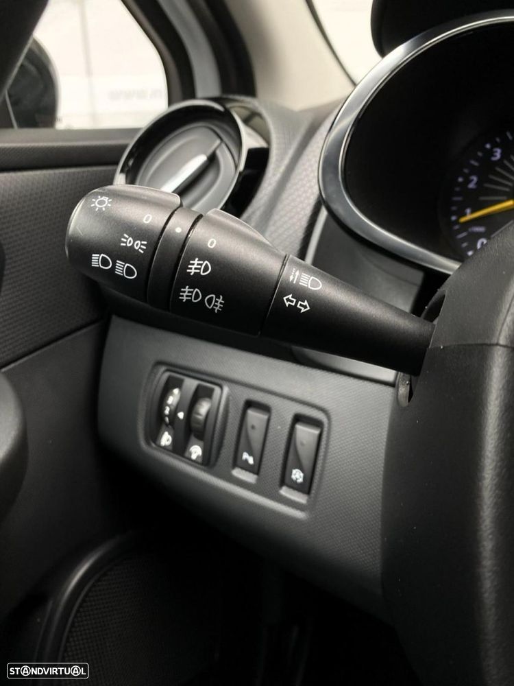 Renault Clio Sport Tourer 1.5 dCi Dynamique S - 14