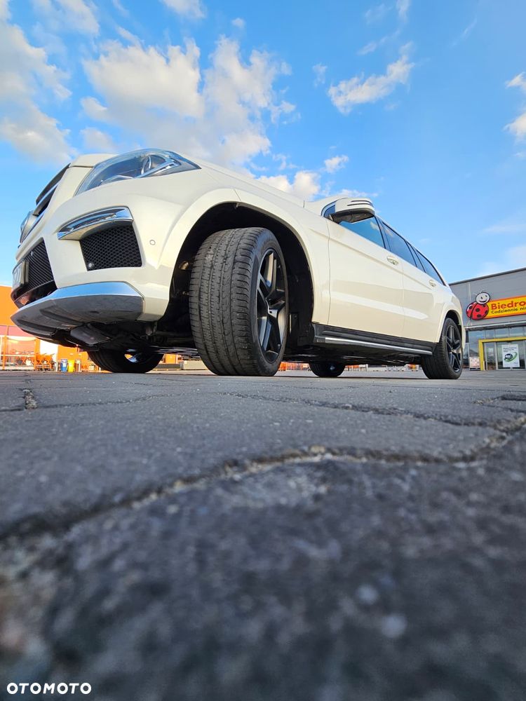 Mercedes-Benz GL 350 BlueTEC 4-Matic - 13