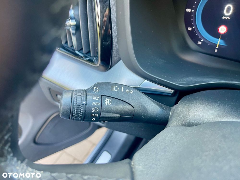 Volvo XC 60 T6 Plug-In Hybrid AWD Inscription - 24