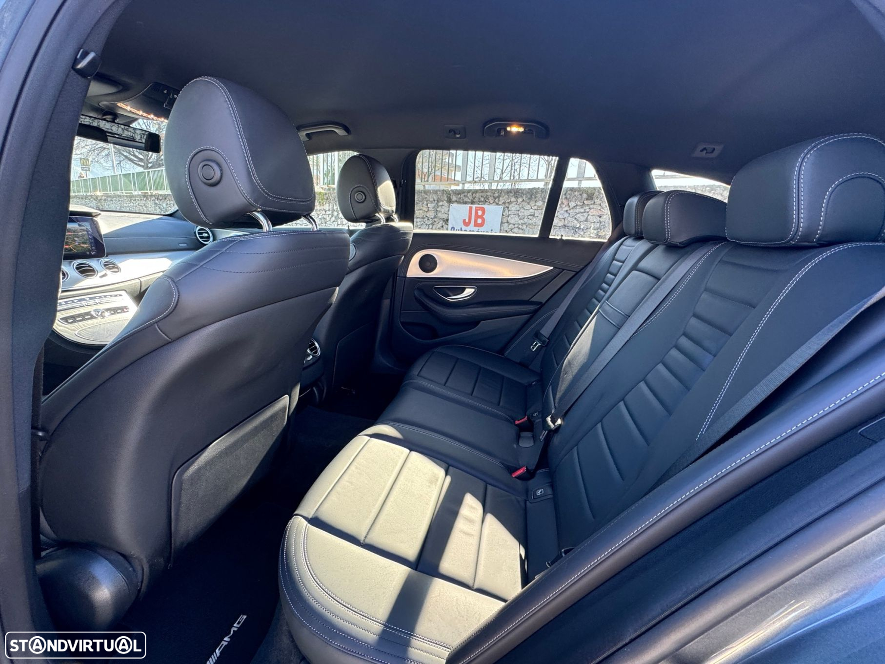 Mercedes-Benz E 300 de AMG Line - 14