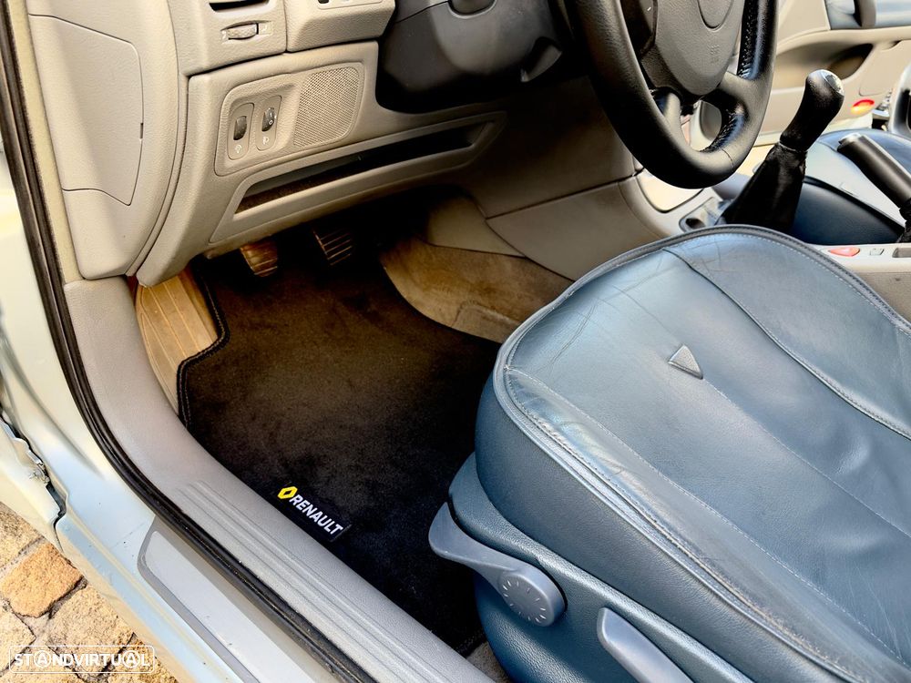 Renault Laguna 1.6 Expression - 18