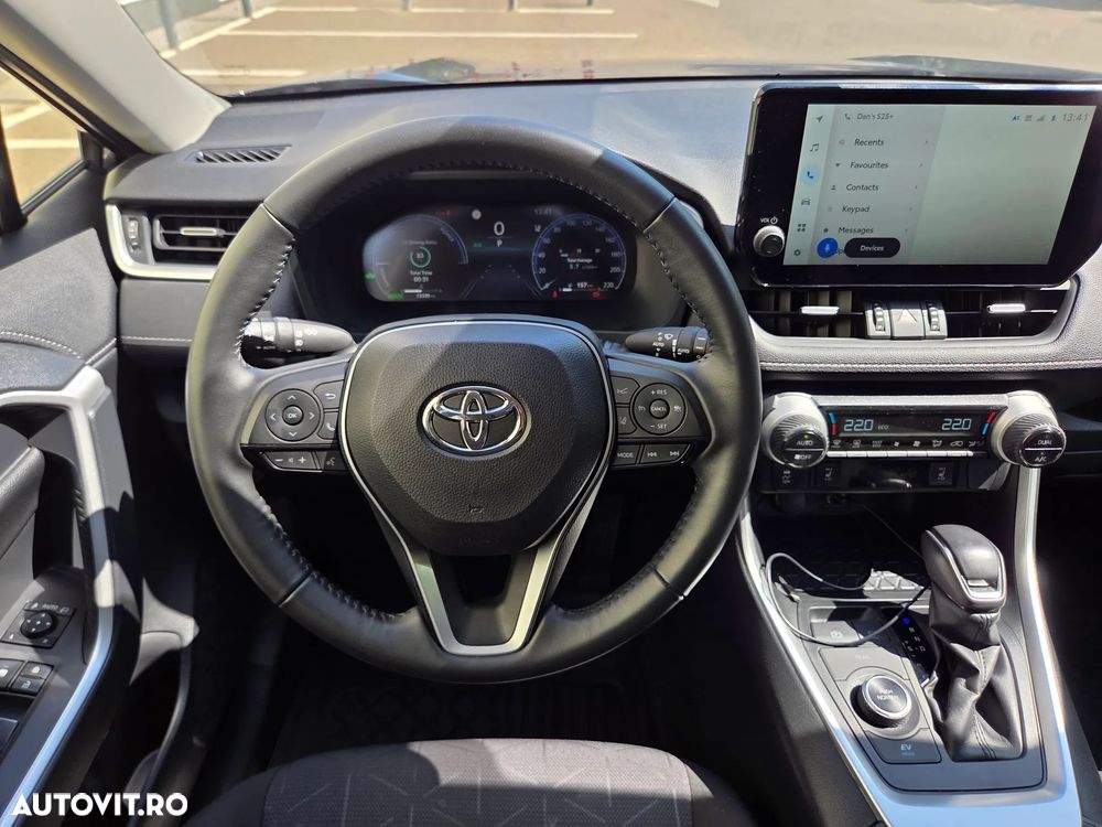 Toyota RAV4 - 3
