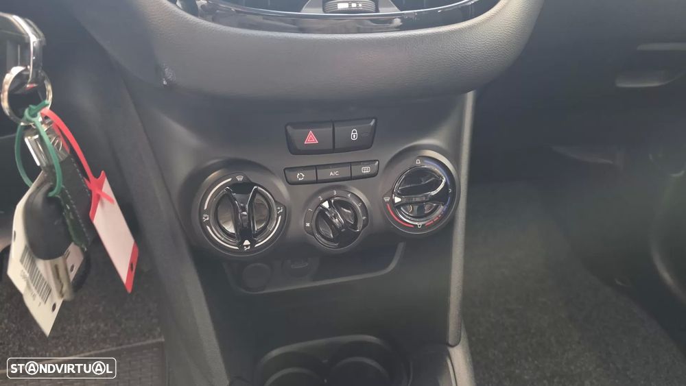 Peugeot 208 1.5 BlueHDi Signature - 46