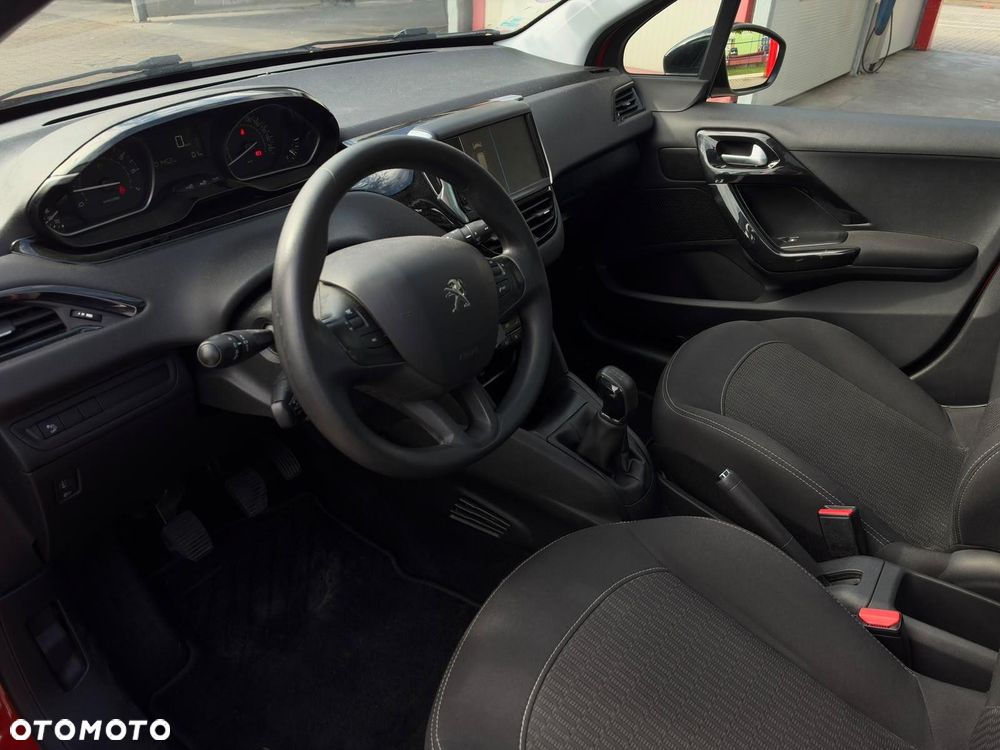 Peugeot 208 1.2 VTi Allure - 11