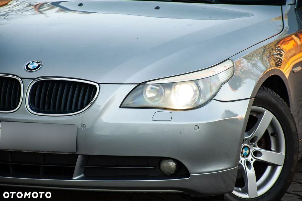 BMW Seria 5 520i - 14