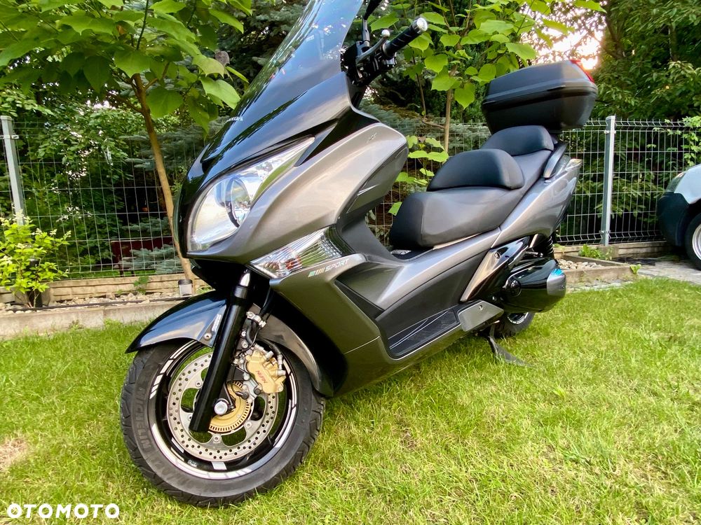 Piaggio X10 - 30