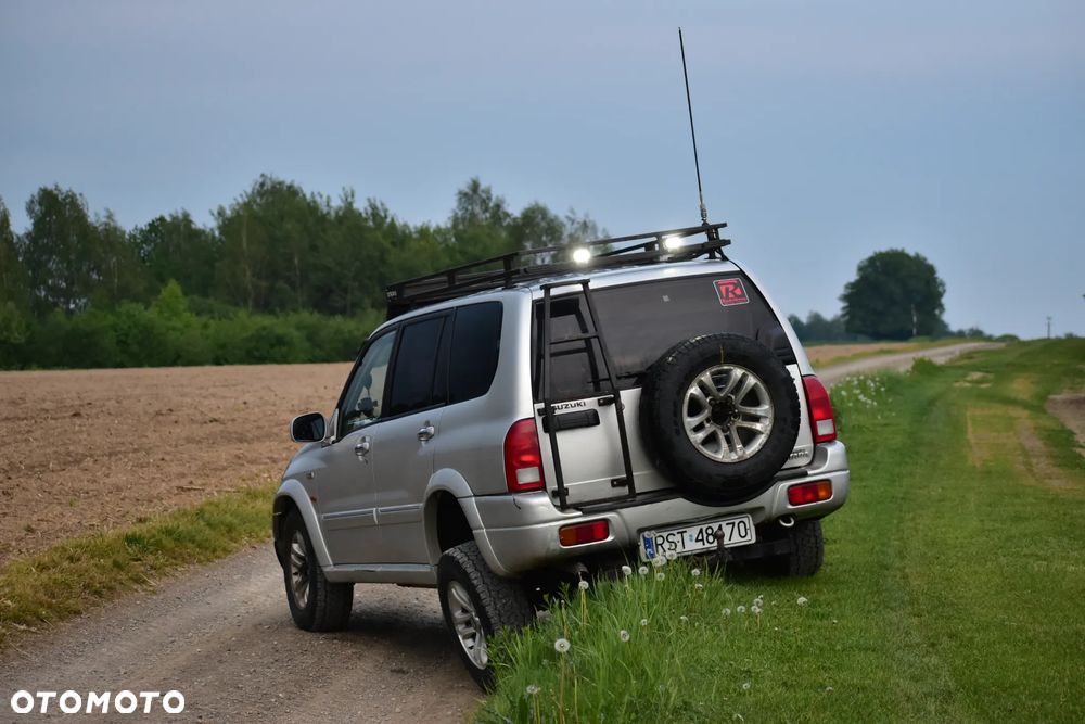 Suzuki Grand Vitara 2.7 V6 - 4